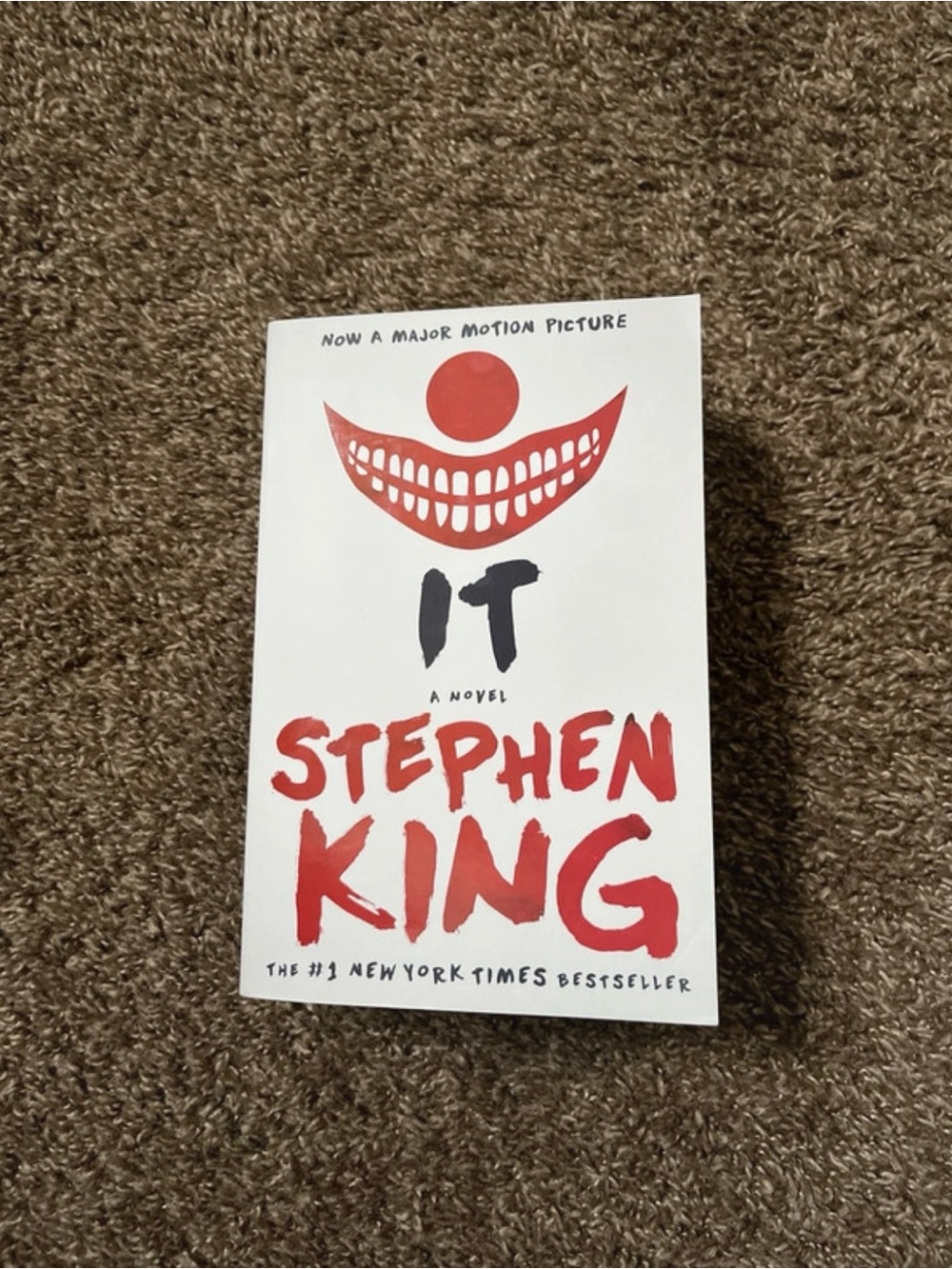IT by Stephen King Paperback
